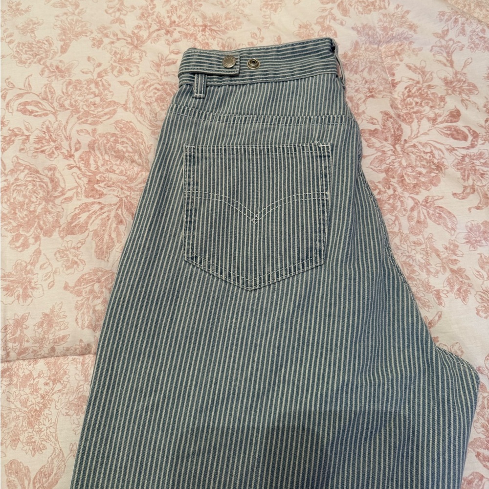 Adjustable Striped Denim - Picture 6 of 6